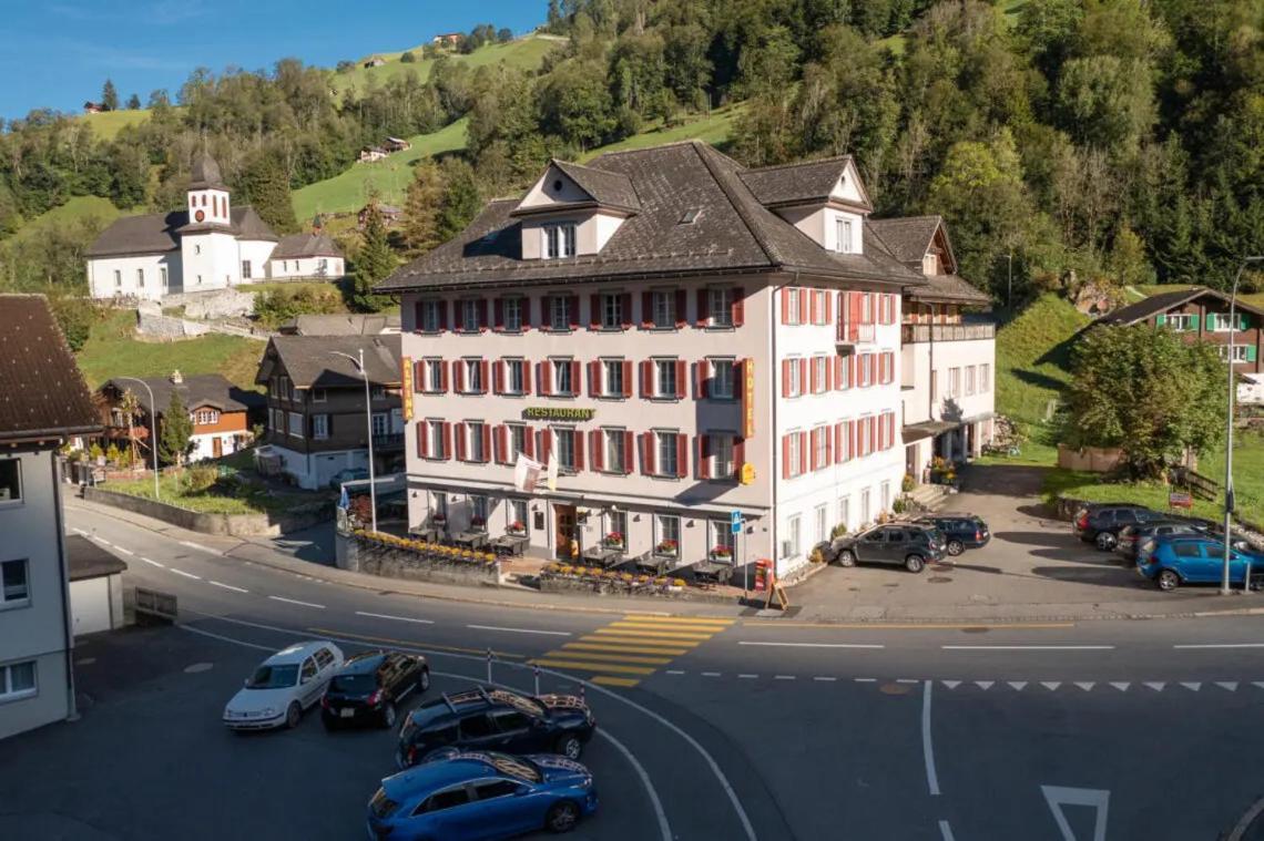 Hotel Alpina Unterschächen Dış mekan fotoğraf